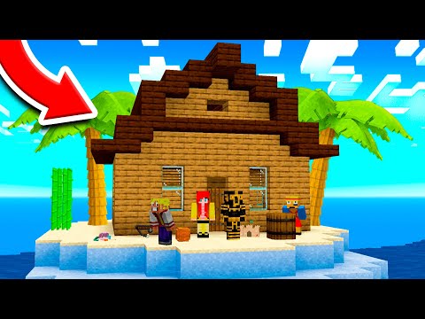 Massi - 4 YOUTUBERS SURVIVING ON A DESERT ISLAND IN MINECRAFT 😱