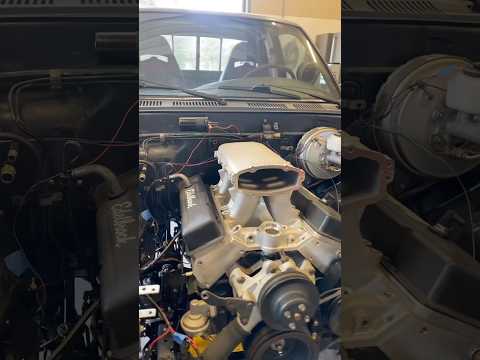 Holley high ram intake is on! #toyota #sbc #holleyefi