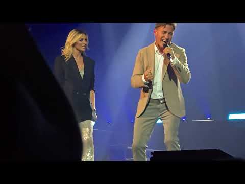Priscilla Betti & Nathan Moore - Sous le vent (Céline Dion & Garou) I Gotta Feeling la tournée 2024