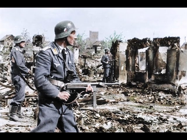 Vídeo relacionado con LA CAMPAÑA AÉREA POR STALINGRADO 1942-1943: 5 (Salamina Selección)