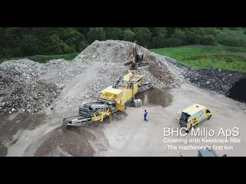 Crushing done in concrete with Keestrack R6e - BHC Miljø Aps