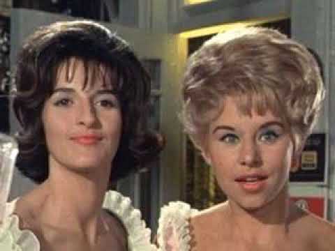 Jan & Kelly  : And Then He Kicked Me