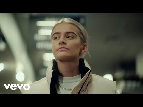 Julia Lov - Barnsben