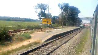 preview picture of video 'Late Running 12566 Bihar Sampark Kranti SF Express Thundering Avtar Nagar'