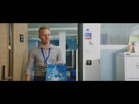 Активист поневоле (трейлер)