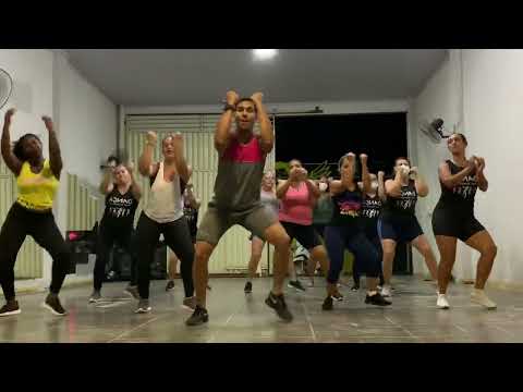 Senta Danadinha - Felipe Dom e Ruivinha de Marte (COREOGRAFIA) Prof. Klysmann