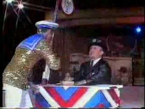 Holiday on Ice 1982 - the fleet's in