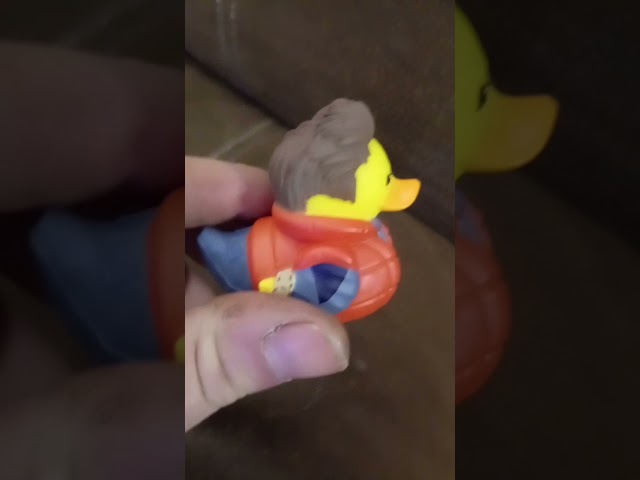Vídeo relacionado con TUBBZ Caja Edición: Back to The Future - Marty Mcfly Figura Coleccionable de Pato de Goma Disfrazado