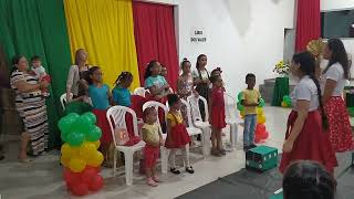 pare, pare, olhe, olhe, siga a jesus coreografia, grupo crescendo com Cristo