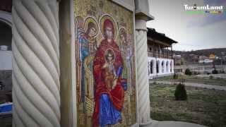 preview picture of video 'Manastirea Ostrov - Schitul Ostrov'