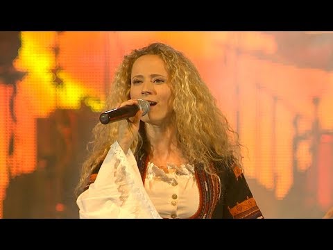 Desi Dobreva - Devoyko, Mari Hubava LIVE 2018 / Деси Добрева - Девойко, мари хубава LIVE 2018