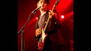 13 Picture Me In A Hospital - Babyshambles (Barrowlands 4 Sep 2013)