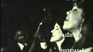 The Simon Sisters - Turn... & Wynkin' Blykin' Nod