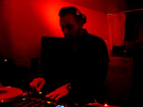 DJ Davy-d mixin' @ LE YOU CLUB part 2