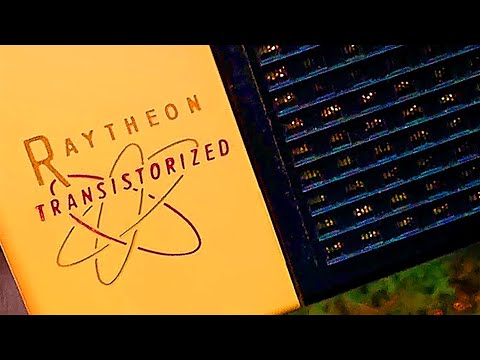 First RAYTHEON pocket transistor radio 1955 with box T-100, tech history made in USA