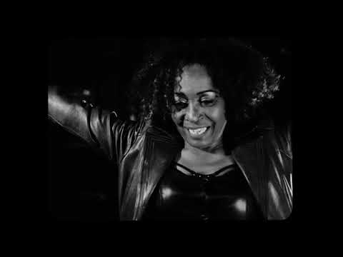 Samus Jay Feat. Farida Merville -  I Have 2 Go!