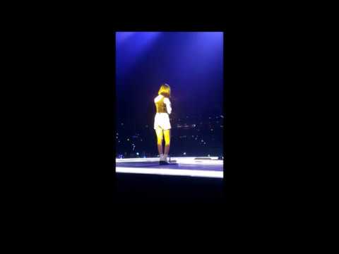 191109 GFRIEND 'Rough' Eunha focus(backside) 2019 KAMP at Indoor Stadium in Singapore.  여자친구 은하