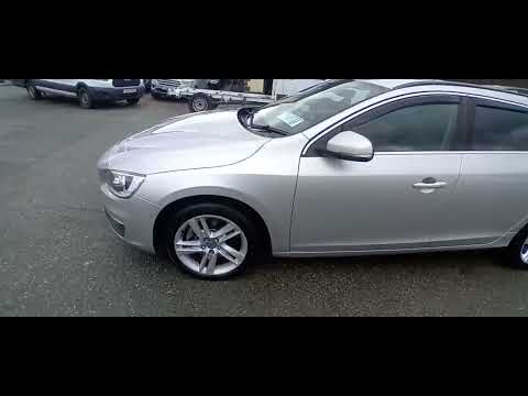 Volvo V60 D2 SE 5DR...LOW MILEAGE... - Image 2