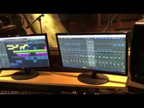 D0N4LD Y FR3D1 G0M3Z