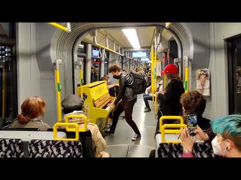 TRAM Concert for just 9-Euro-Ticket and REAL Piano with Thomas Krüger & BVG