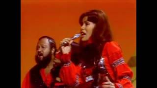 5th Dimension &quot;One Less Bell to Answer&quot; Great Live Performance