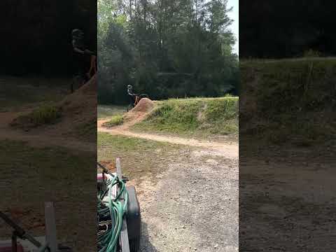 13 year old sending D2 and a huge tabletop jump at Santos! #mtb #santosmtb #floridamtb