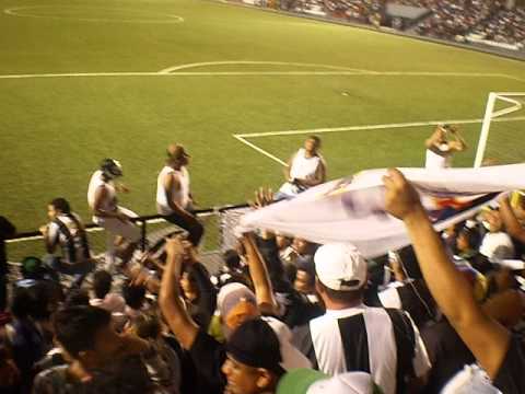 "Barra Cacique - Cacique mi buen amigo (somos locales SIEMPRE!)" Barra: Barra Cacique &bull; Club: Diriangén Fútbol Club
