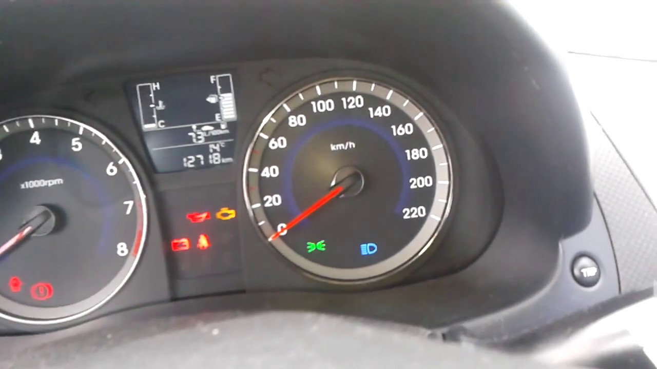 ближний дальний свет hyundai creta как включить