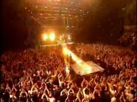 WE WILL ROCK YOU - QUEEN + PAUL RODGERS.flv