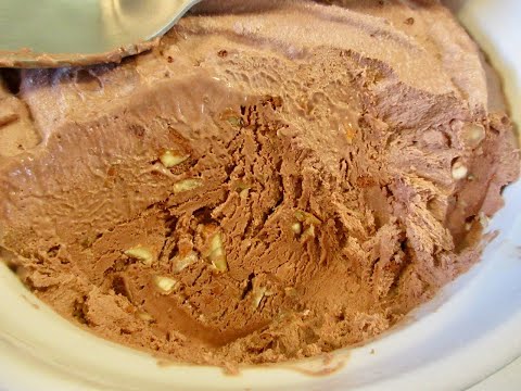 CHOCOLATE ALMOND ICE CREAM | No Machine Needed | Only 4 ingredients