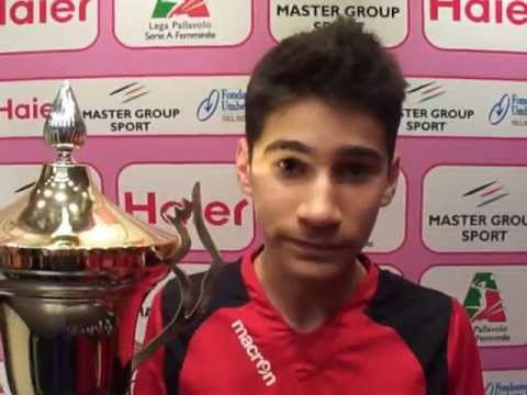 CVU14M: Volley Treviso - Pallavolo Padova - La Coppa nelle mani di capitan Nicola Roverano