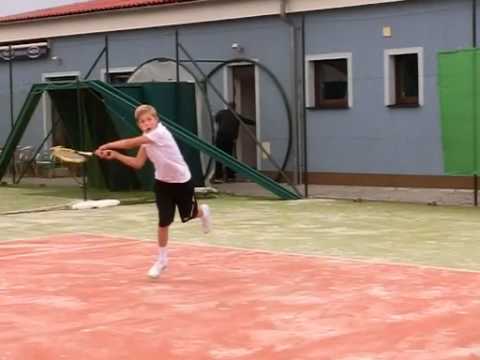 Filip Růžek - náběh přes bekhend