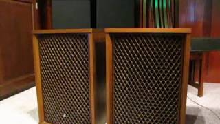 Video thumbnail for Sansui SP-2500 Speakers by Thane Grooms