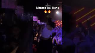 Download lagu #djbreakbeat #beranda #dj #djfunkot #housemusic #reels #musicproducer #remix #dugem #djremix #party mp3