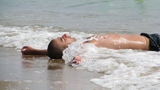 Rip Tide - Sick Puppies (lyrics) HD