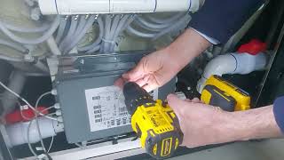 Vonkajšia vírivka pre 2 osoby Sanotechnik Split biela 175x115cm