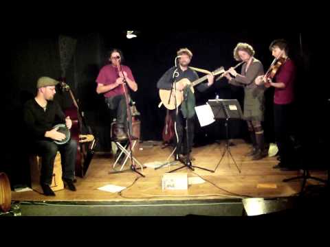 Drei Liter Landwein: Tropnalo Oro / Mari Mome