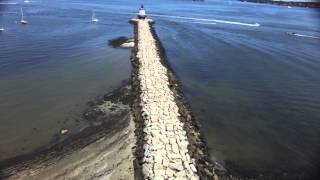 preview picture of video 'Spring Point Lighthouse Breakwater,  S. Portland Maine'