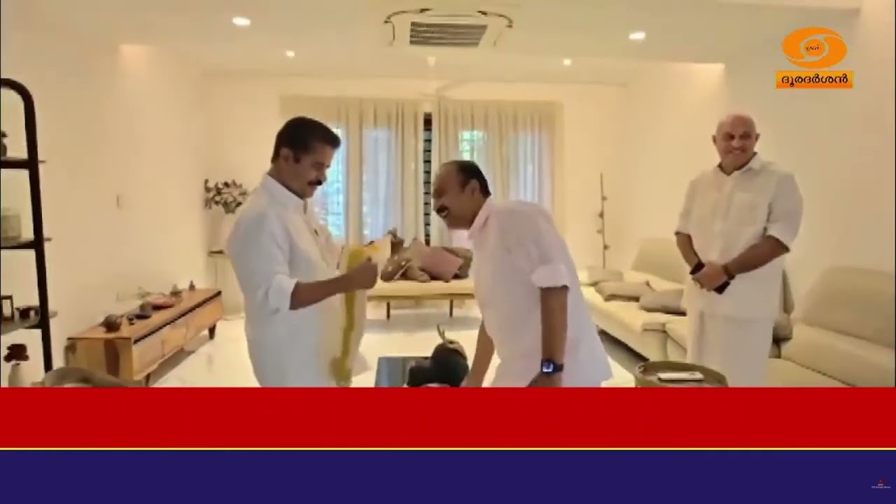 വി ഡി സതീശൻ യു ഡി എഫ് കൺവീനർ അടൂർ  പ്രകാശുമായും കൂടിക?