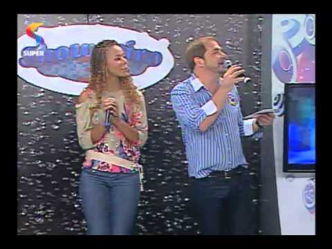 SHOWVEIRO - Apresentação de Sulamita Viana - Me levantou Jesus