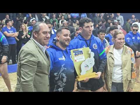 🎥El CL San Bartolomé se impone al CL Tinajo en una final de la liga sénior en un terrero abarrotado.