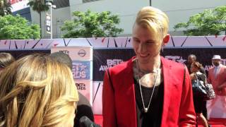 2015 BET Awards: Machine Gun Kelly On Amber Rose, New Music &amp; More!