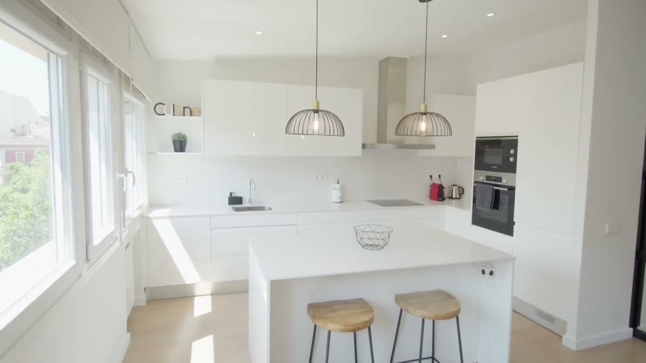 Pau Claris M UA43 Upturn Apartments