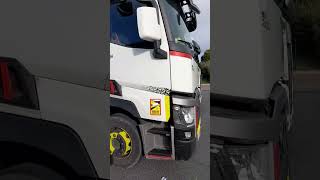 Download lagu renault truck racing mp3