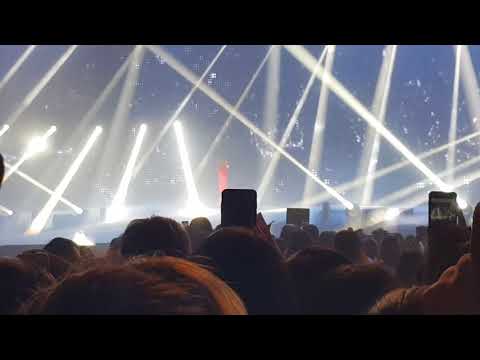 180909 SNSD Taeyeon - Rain