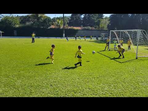 Zagueiro no mano a mano já era...