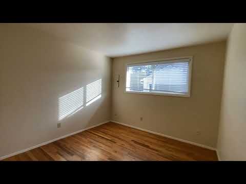 Light + Bright 2 Bedroom Duplex in SW Portland! property video