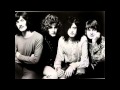 Ramble On by Led Zeppelin (with lyrics)