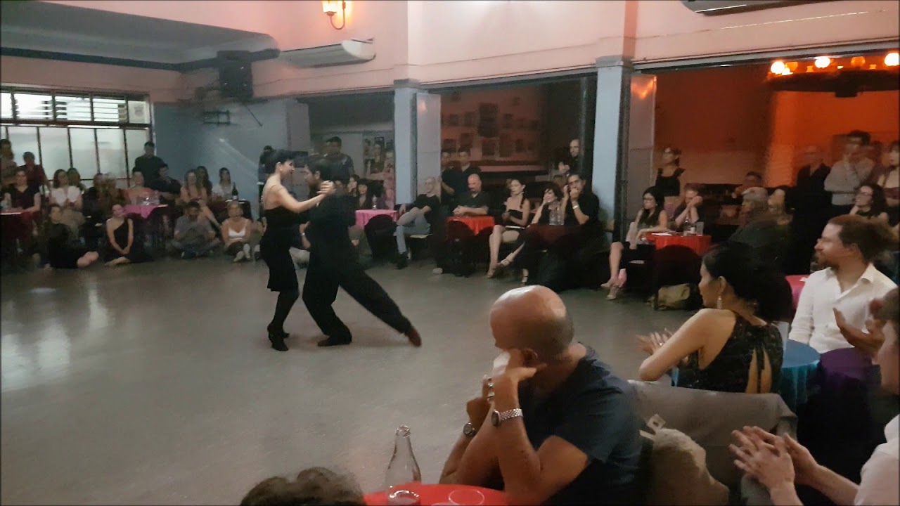 MARIELA SAMETBAND y GUILLERMO BARRIONUEVO en Viva La Pepa! Milonga (3/4)