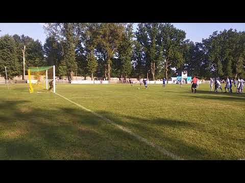 Polowanie na gola. Jarosław Owsiany(ŁKS Łęknica) karny w meczu Unia Kunice- ŁKS Łęknica